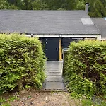 Capsule Forever Young - Jacuzzi - Sauna - Billard - Arcade De Jeux - Netflix & Cinema - Ping Pong Semesterbostad Hastiere-par-dela