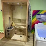 Capsule Forever Young - Jacuzzi - Sauna - Billard - Arcade De Jeux - Netflix & Cinema - Ping Pong * Hastiere-par-dela