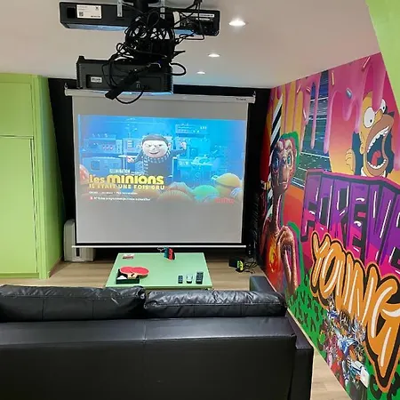 Capsule Forever Young - Jacuzzi - Sauna - Billard - Arcade De Jeux - Netflix & Cinema - Ping Pong *