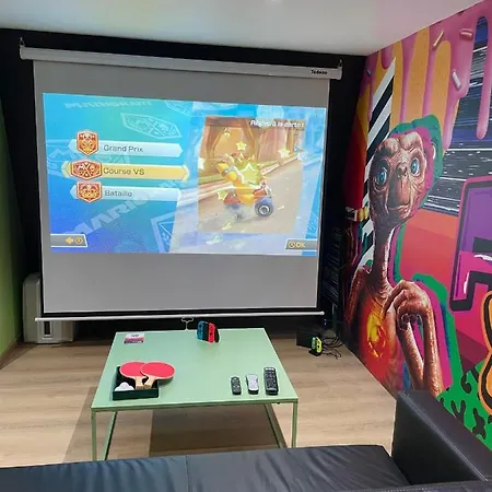 Capsule Forever Young - Jacuzzi - Sauna - Billard - Arcade De Jeux - Netflix & Cinema - Ping Pong Vakantiehuis