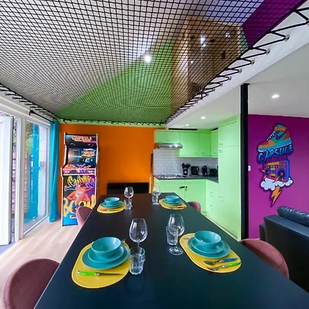 Capsule Forever Young - Jacuzzi - Sauna - Billard - Arcade De Jeux - Netflix & Cinema - Ping Pong 펜션