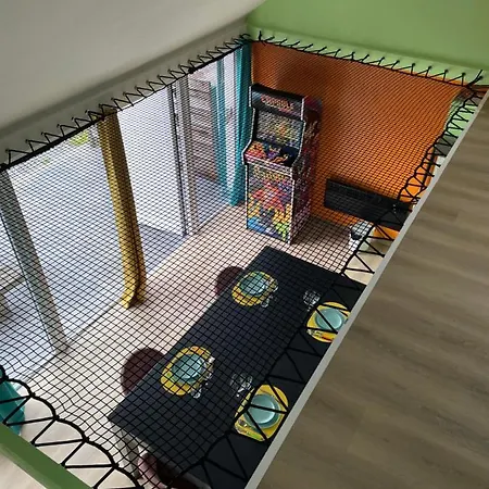 Capsule Forever Young - Jacuzzi - Sauna - Billard - Arcade De Jeux - Netflix & Cinema - Ping Pong 펜션