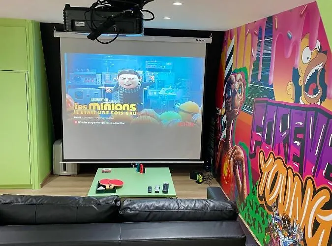 Capsule Forever Young - Jacuzzi - Sauna - Billard - Arcade De Jeux - Netflix & Cinema - Ping Pong *