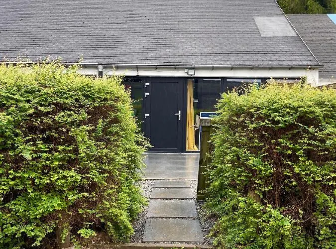 Capsule Forever Young - Jacuzzi - Sauna - Billard - Arcade De Jeux - Netflix & Cinema - Ping Pong Ferienhaus Hastiere-par-dela