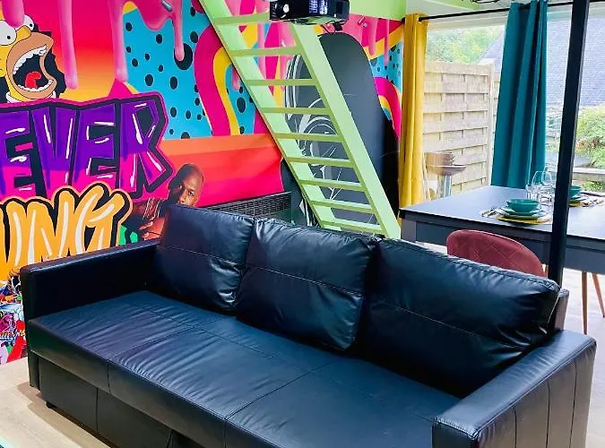 Capsule Forever Young - Jacuzzi - Sauna - Billard - Arcade De Jeux - Netflix & Cinema - Ping Pong * Hastiere-par-dela