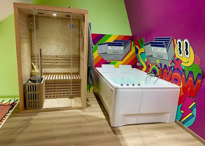 Capsule Forever Young - Jacuzzi - Sauna - Billard - Arcade De Jeux - Netflix & Cinema - Ping Pong