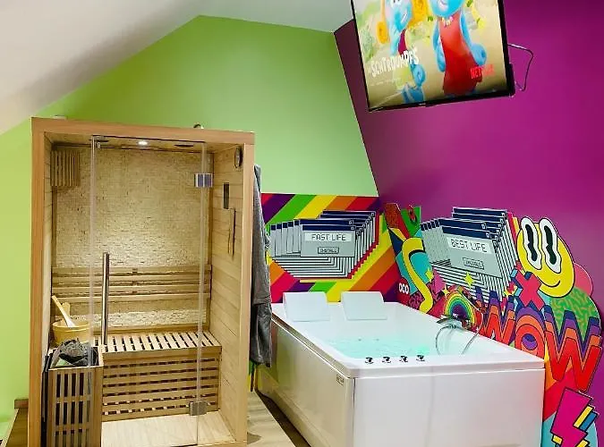 Capsule Forever Young - Jacuzzi - Sauna - Billard - Arcade De Jeux - Netflix & Cinema - Ping Pong *